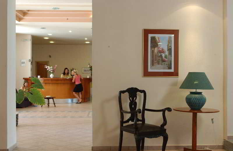 Saint Nicholas Hotel Guviá Kültér fotó